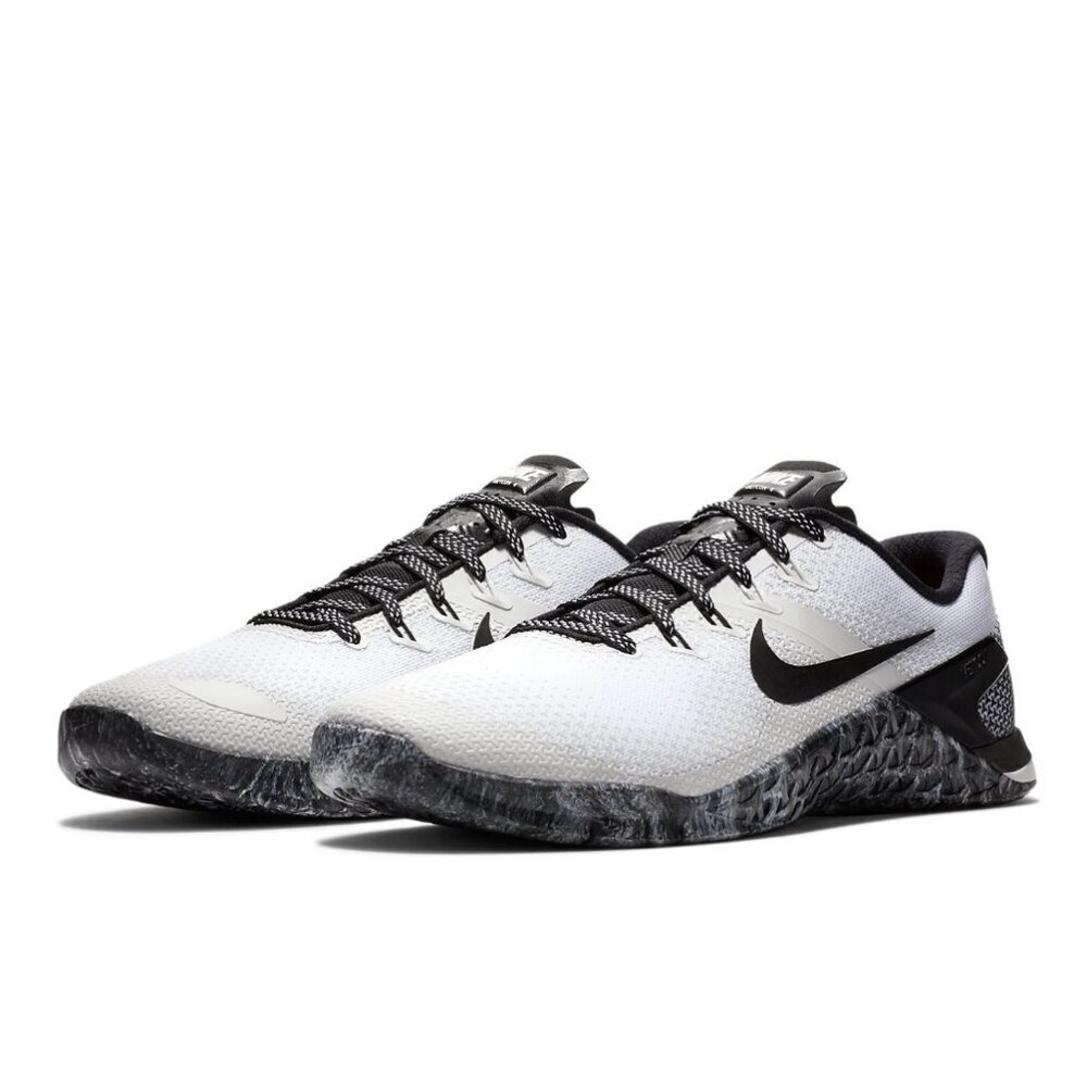 Nike Metcon 4 'White Sail’ Athletic Training Sneakers in White/Black, size 12